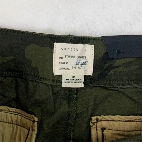NWT Anthropologie Sanctuary Camo Cargo Cropped Jogger Pants - Picture 6 of 9
